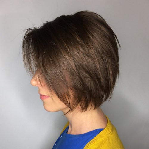 Short Layered Brown Bob